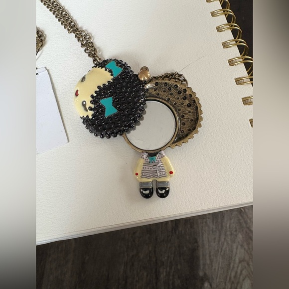 RARE Harajuku Lovers Bronze Gwen Stefani Baby Mirror Pendant Necklace NWT - Picture 2 of 10